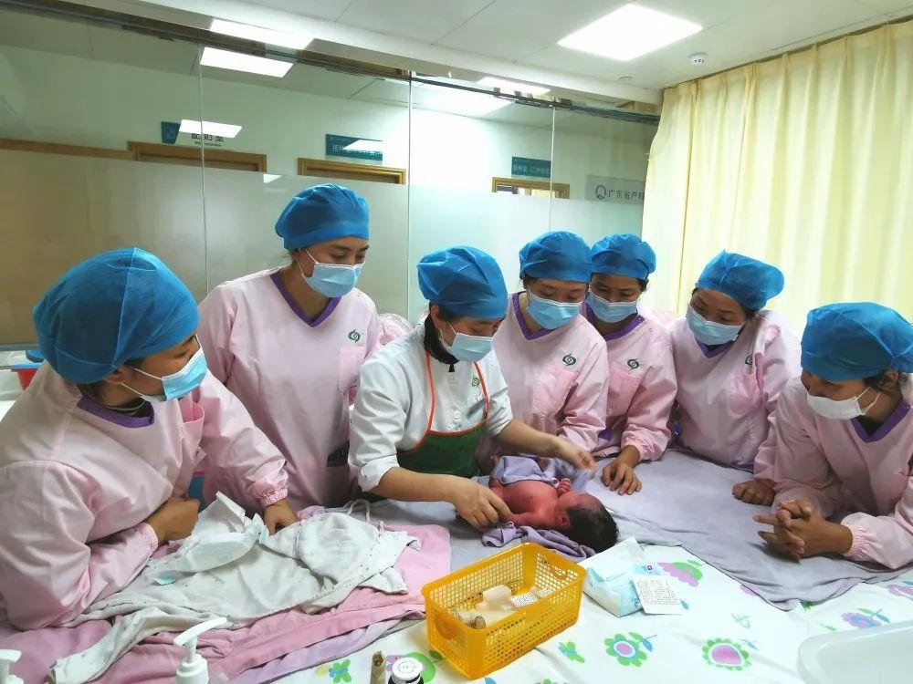 正宁县妇婴监护型护送