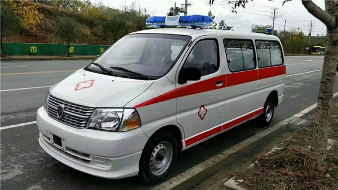 正宁县丰田海狮救护车
